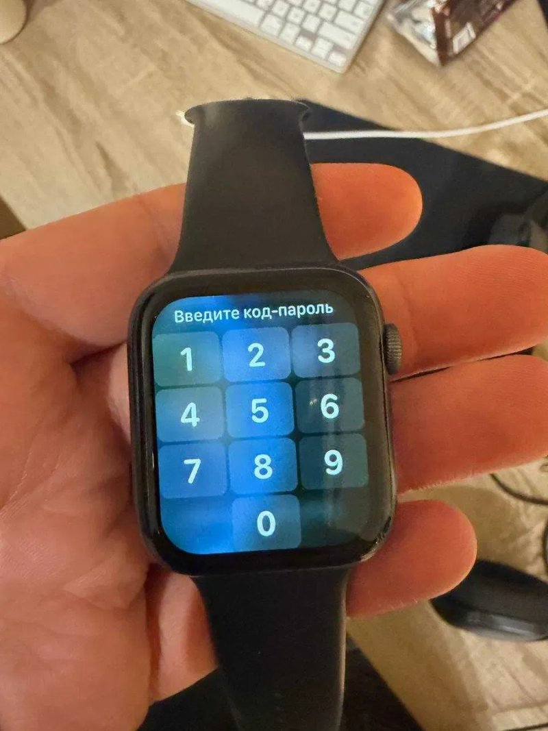 Apple Watch Series 4 44 mm Space Gray Оригінал із "ЯБКО" магазин — фото 5