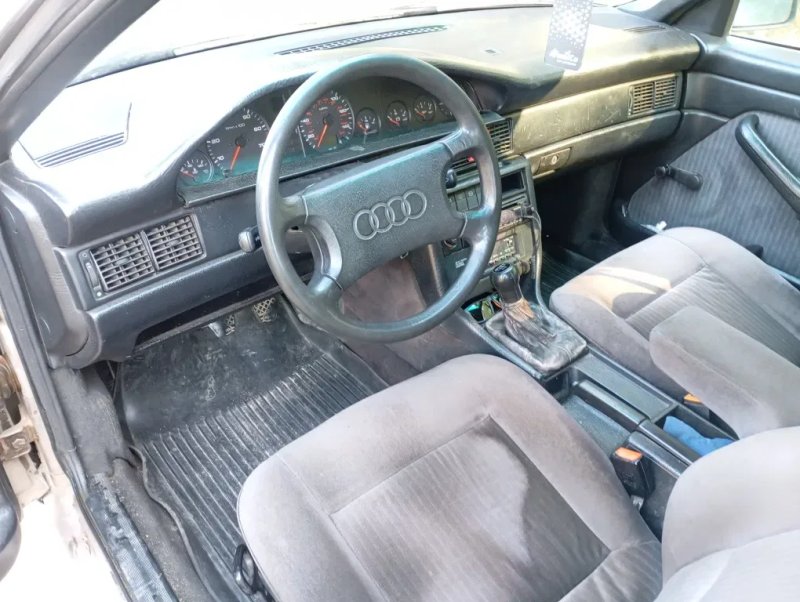 Audi 100 c3 Avant — фото 5