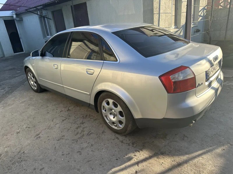 Audi A4 B6 2.0 FSI 2002 рік — фото 5