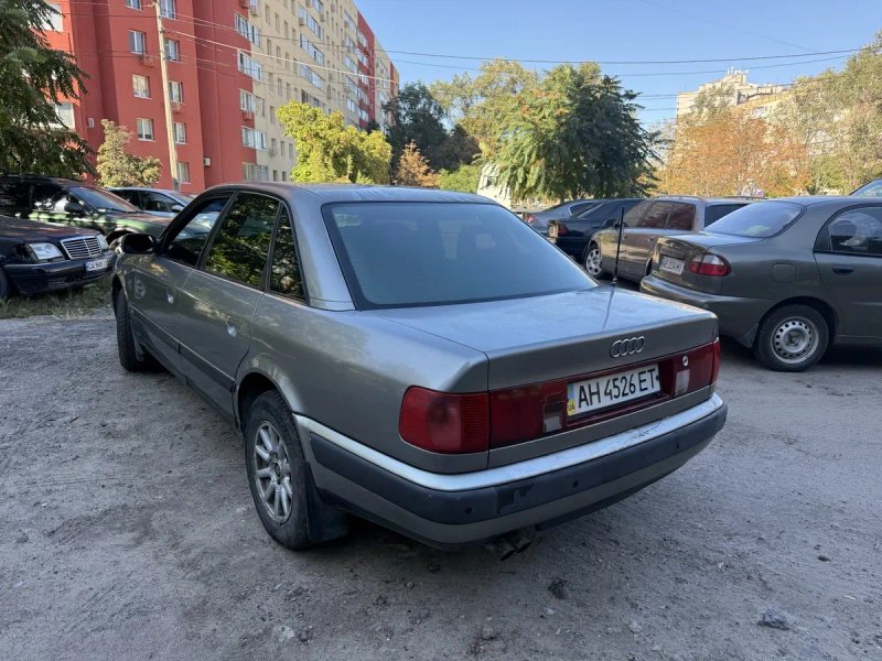 Audi A6 C4 Автомат 2.6/Газ/Бенз — фото 4