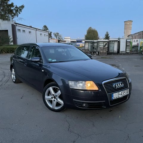 Ауді а6с6 2005 рік.