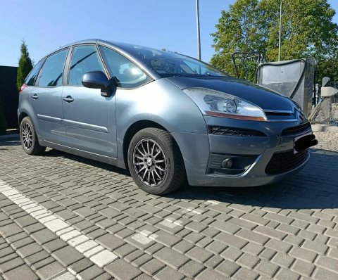 Авто для Військових. Мінівен Сітроєн Пікассо4 .