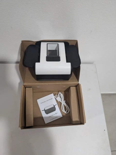 Автоматичний тасувач гральних карт (Automatic Card Shuffler)