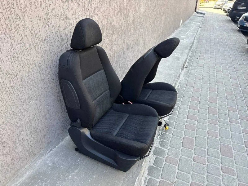 Автосидіння з Європи для легкових авто оригінальні сидіння салон автомобіля в наявності недорога доставка — фото 6