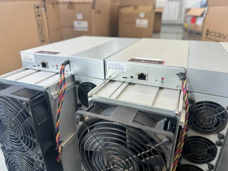 Б/у Майнери Asic Bitmain Antminer S19j Pro 100 Th 3200 Вт в кількості — фото 8