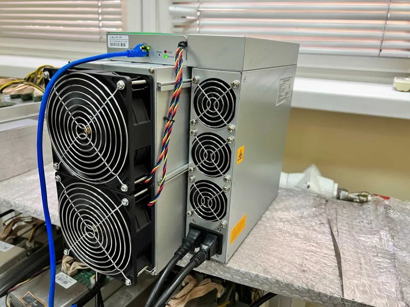 Б/в Майнери Asic Bitmain Antminer S19j Pro 100 Th (126 ч) 3100 Вт — фото 5