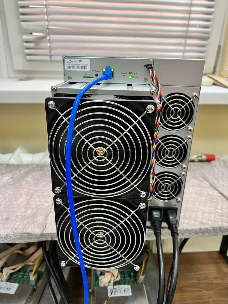 Б/в Майнери Asic Bitmain Antminer S19j Pro 100 Th (126 ч) 3100 Вт — фото 7