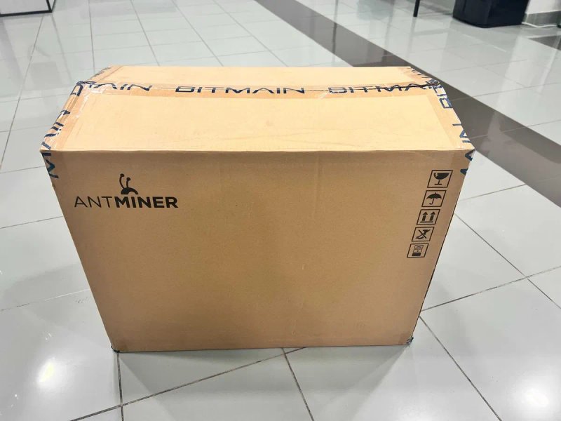 Б/в Майнери Asic Bitmain Antminer S19j Pro+ 117 Th 3400Вт Наявність — фото 5