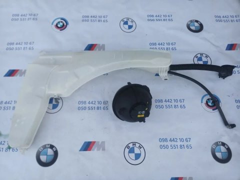 Бачок омивача розширювальний BMW X3 F25 X4 F26 11-17 основний охолодження радіатора горловина 61667255828, 7255828, 17137823544, 7823544, 17138616418