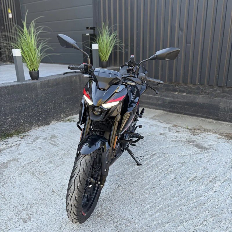 Bajaj Pulsar N250 2000км пробіг — фото 4