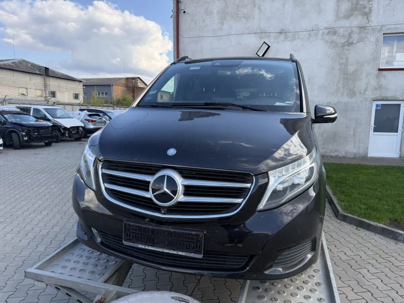 Бампер морда V-class W447 Vito бампер капот крило фара передок 9197 чорний — фото 2