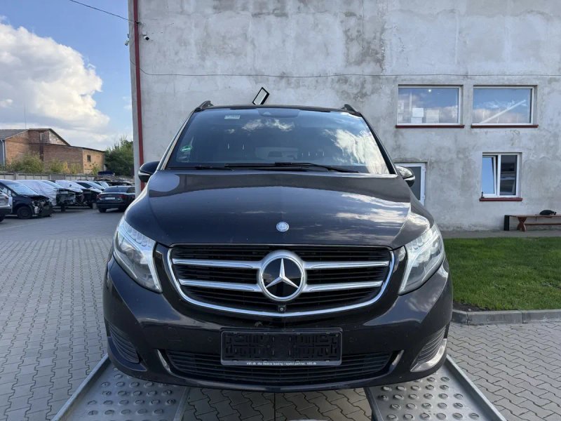 Бампер морда V-class W447 Vito бампер капот крило фара передок 9197 чорний — фото 3