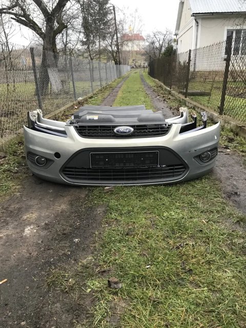 Бампер передній 2008-2011 рестайл,форд фокус,ford focus 2