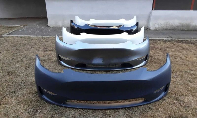 Бампер передній Tesla Тесла model Y 2023-2024 без отворів парктроніків — фото 6