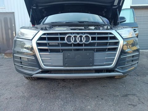 Бампер передній в зборі комплектний дефект на фото розборка Audi Q5 80A 18 рік