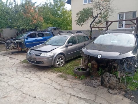 бампер Рено Меган сценік 2 запчастини шрот
