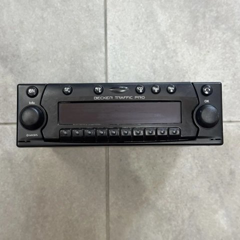 Becker Trafic Pro BE 4733 CD автомагнітола з кодом