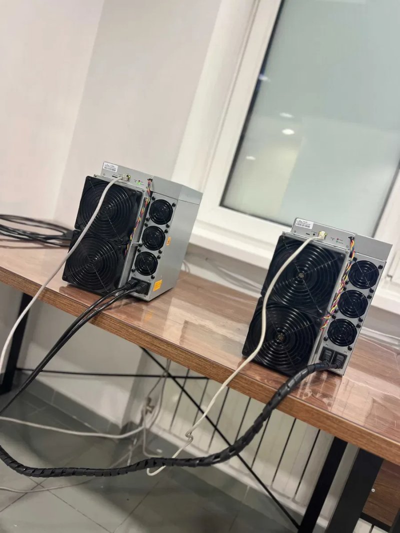 Без очікування! Майнери Asic Bitmain Antminer L7 9300 Mh miner 3250Вт — фото 8