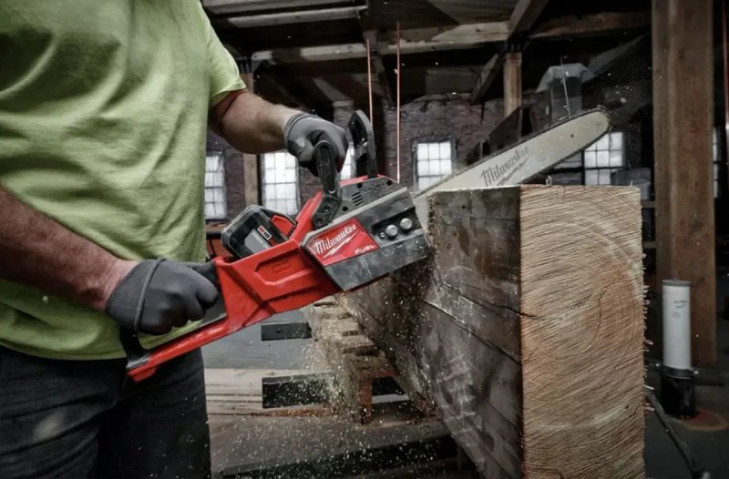 Безщіткова ланцюгова пилка Milwaukee M18 FCHS-0 (2727-20) FUEL™ — фото 4