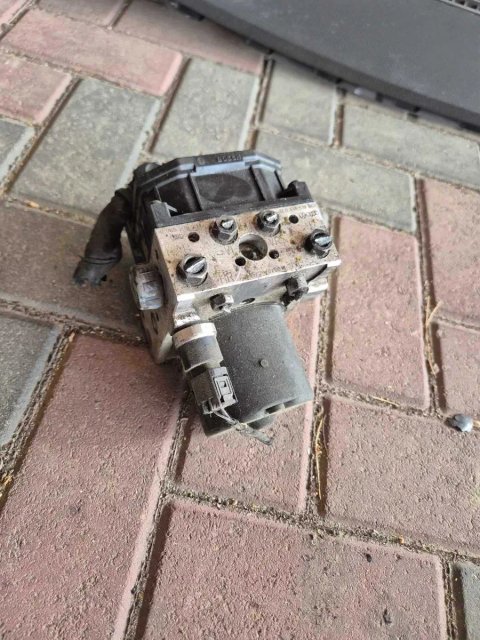 блок ABS Audi A8 D3 2002–2009 4E0 614 517 BC абс ауді а8 д3