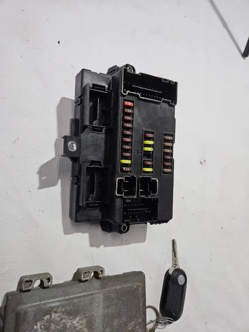 Блок керування двигуном Peugeot Boxer / Citroen Jumper / Fiat Ducato 2006-2016 9679061580 розборка шрот запчастини  967671380 Пежо Боксер / Сітроен Дж — фото 4