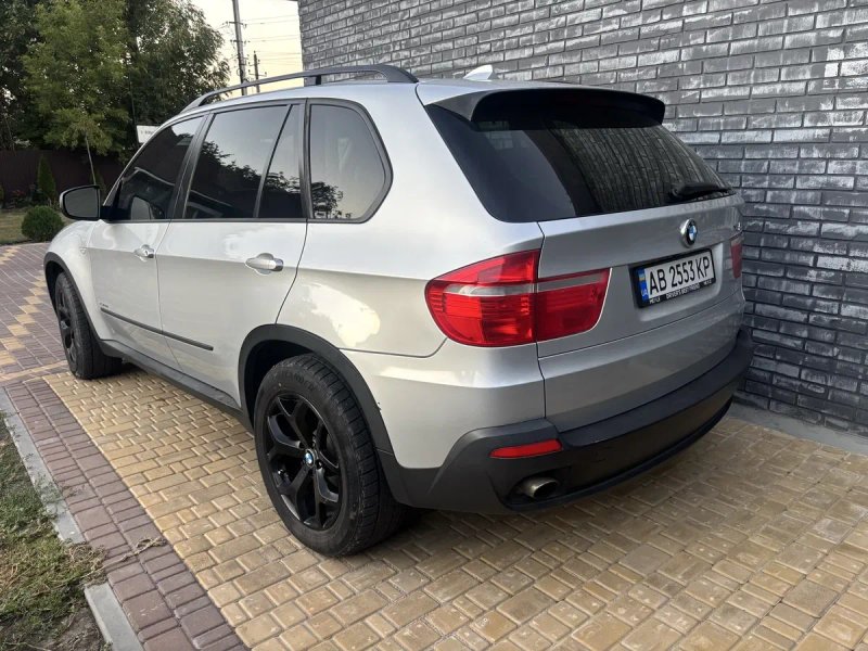 БМВ х5 продам чудове авто 2010 року бензин 3.0  для дому сімї та душі)) — фото 3