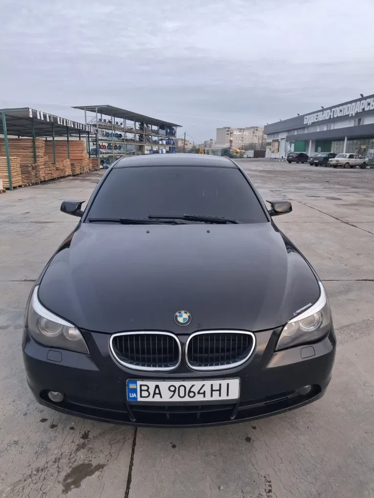 BMW  5 series E60. 2.2  МКПП,кожа,климат, — фото 2