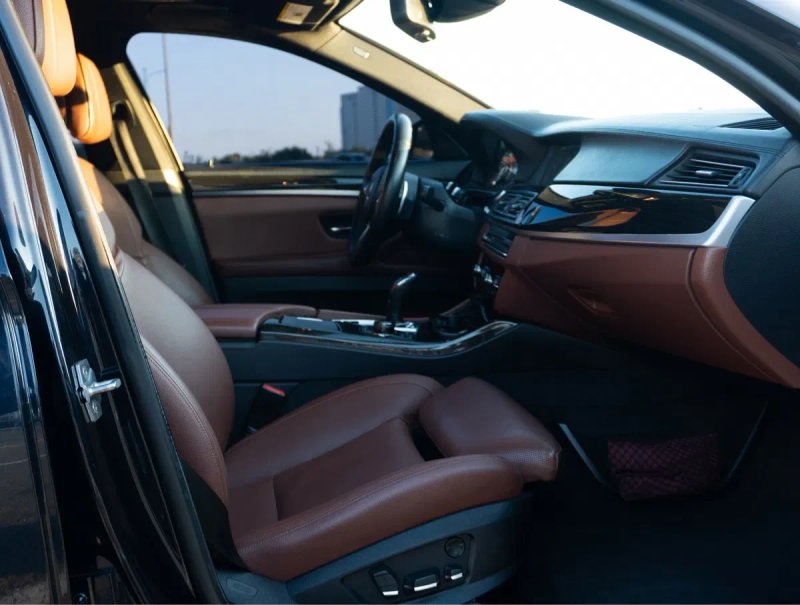 BMW F10 550i xDrive Фул фарш 2012 — фото 3