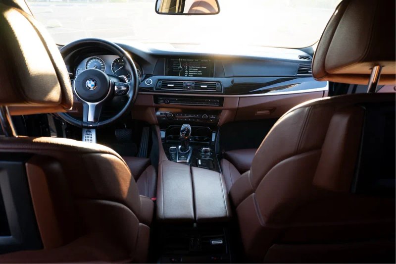 BMW F10 550i xDrive Фул фарш 2012 — фото 7