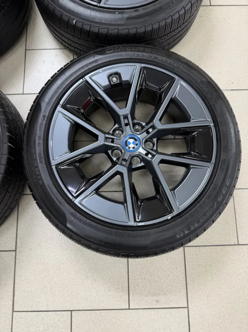 BMW i4 g26 колеса R18 диски з резиною бмв г26 854 стиль — фото 5