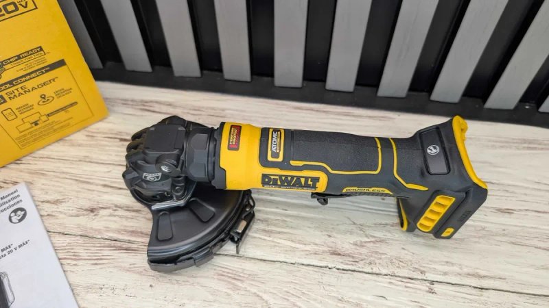 Болгарка КШМ Бесщіточна DeWalt DCG402 — фото 3