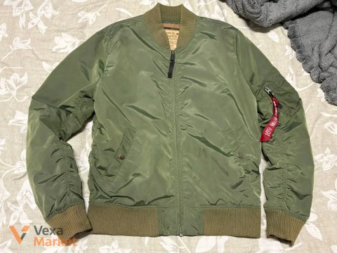Бомбер Alpha Industries Ma-1 TT