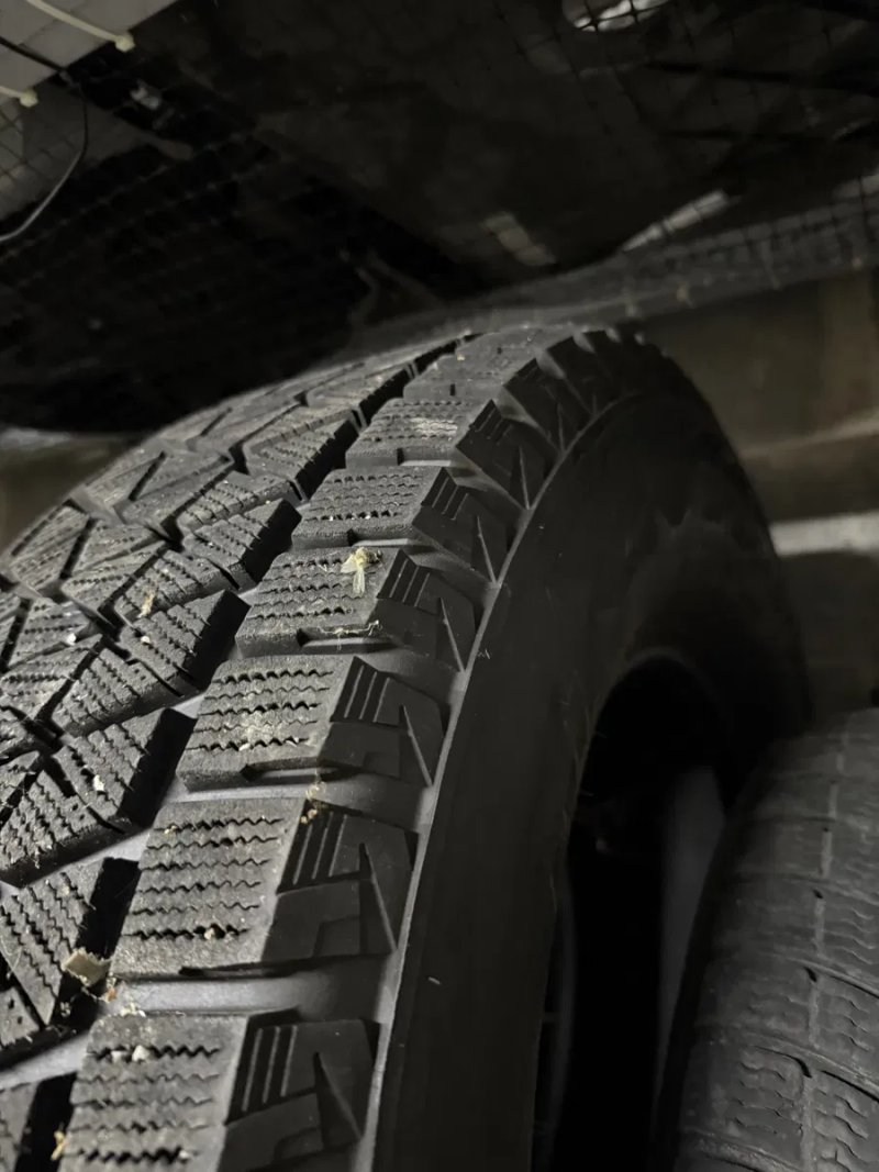 Bridgestone blizzak 265/70r17 стан нових — фото 7