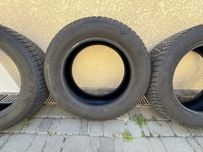 Bridgestone Blizzak LM005 235/60 R18 107V зима — фото 2