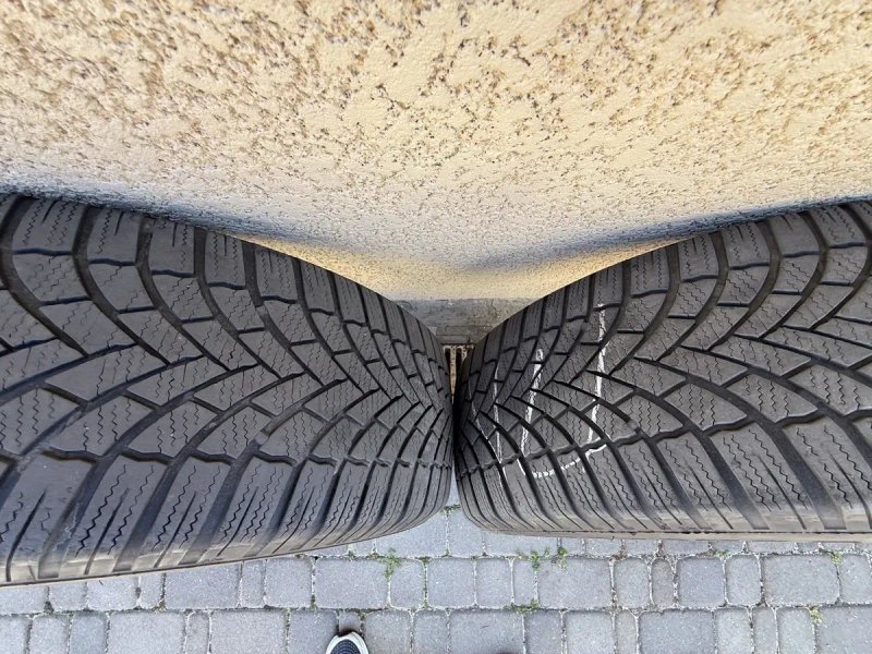 Bridgestone Blizzak LM005 235/60 R18 107V зима — фото 3