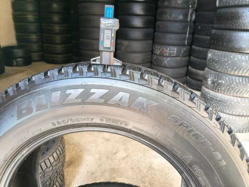 Bridgestone Blizzak Spike-01 225/65r17 106T Extra Load made in Japan 2шт, средина 6мм край 8мм, ЗИМА — фото 7