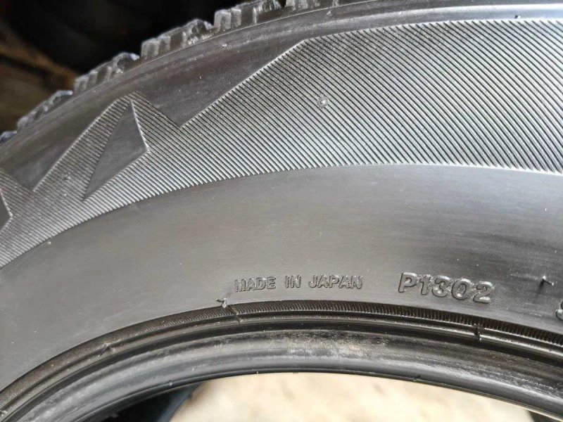 Bridgestone Blizzak Spike-01 225/65r17 106T Extra Load made in Japan 2шт, средина 6мм край 8мм, ЗИМА — фото 8