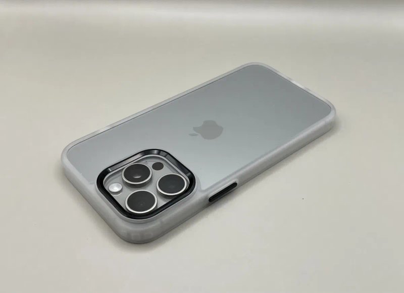Чехол iPhone 15 Pro Max White, 16 Pro, 14 Pro Max, 16 Pro Max, 17 Pro Max White, белый, прозрачный — фото 3