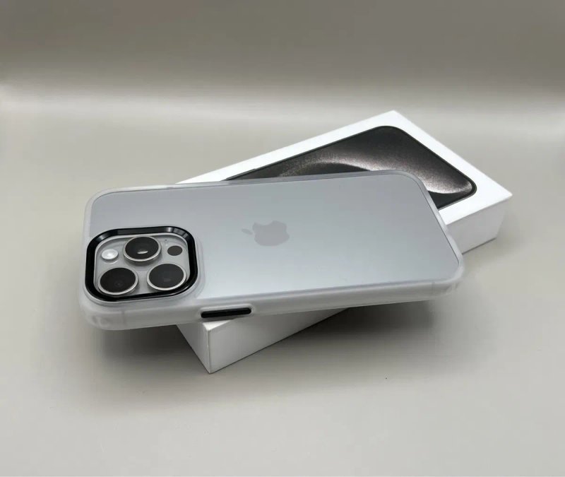 Чехол iPhone 15 Pro Max White, 16 Pro, 14 Pro Max, 16 Pro Max, 17 Pro Max White, белый, прозрачный — фото 6