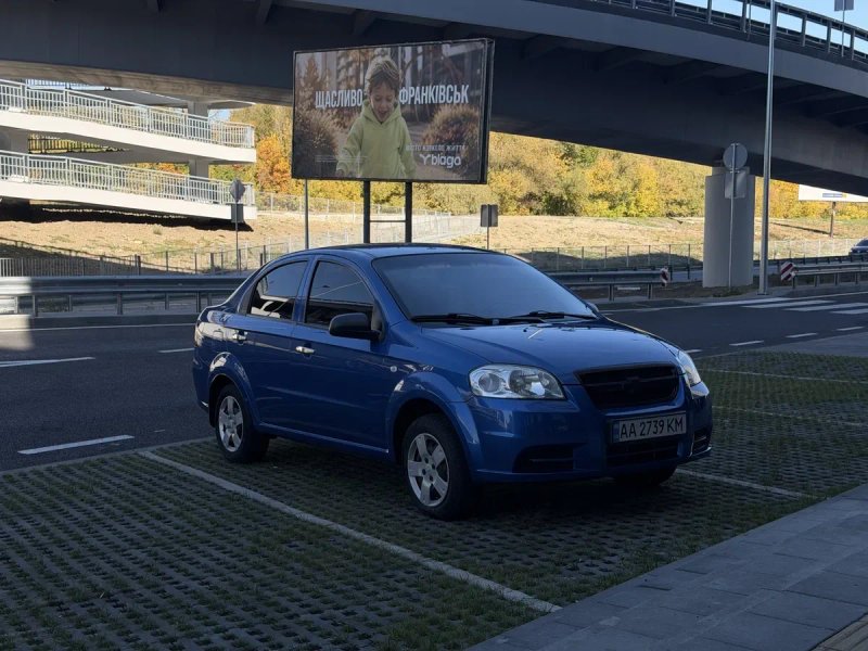 Chevrolet AVEO 2008 рік  1.5 Стан близький до ідеала, Без гнилі та ржавчини нічого не мальоване — фото 6