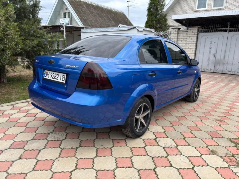 Chevrolet Aveo LS 2008 год — фото 4