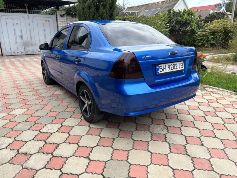 Chevrolet Aveo LS 2008 год — фото 5