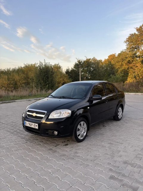 Chevrolet Aveo максимальна комплектація ГАЗ/бензин