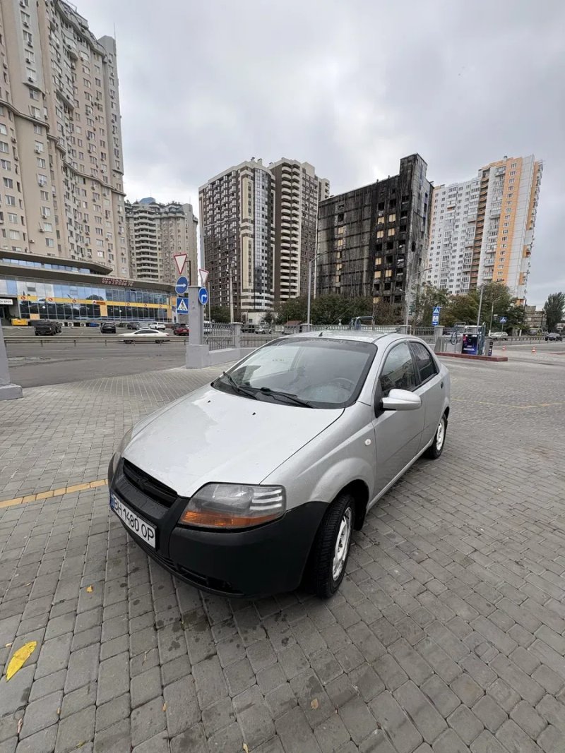 Chevrolet Aveo T200 2006 автомат 1.5бензин — фото 3