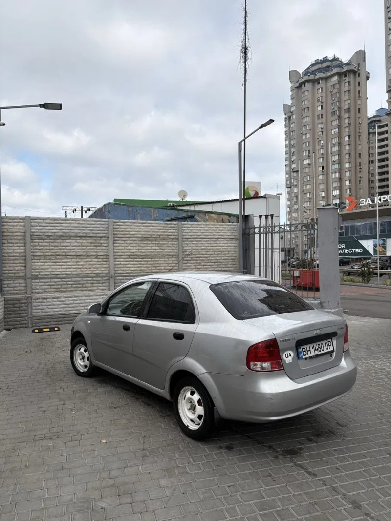 Chevrolet Aveo T200 2006 автомат 1.5бензин — фото 4