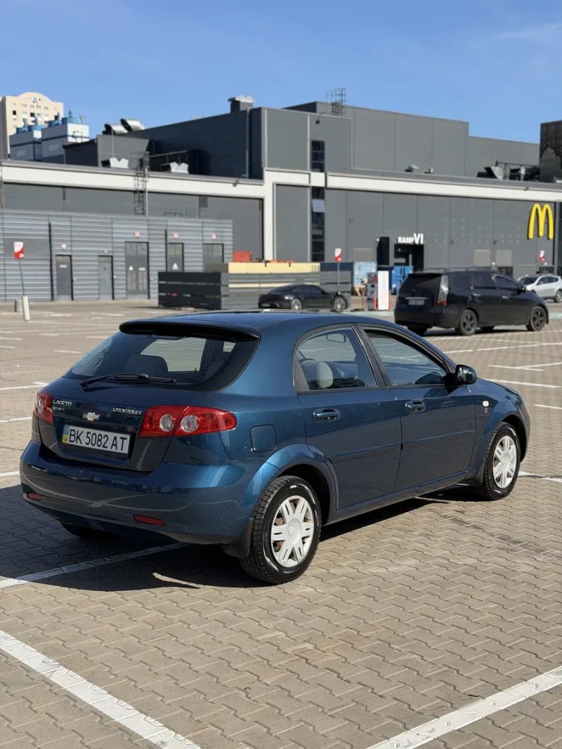 Chevrolet Lacetti 2007 1.6 бензин — фото 3