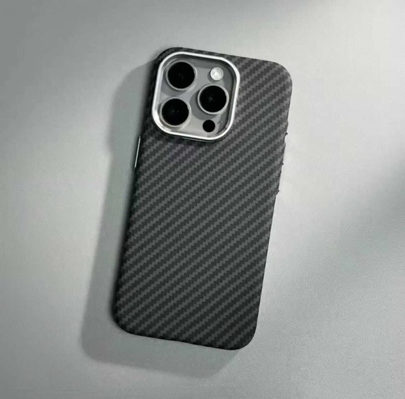 Чохол карбон карбоновий з підтримкою MagSafe iPhone 15 / 16 Pro Max чехол айфон про макс магсейф карбоновый тонкий легкий — фото 4