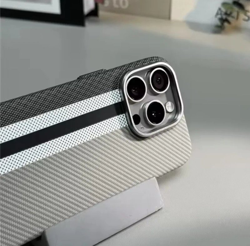 Чохол карбон карбоновий з підтримкою MagSafe iPhone 15 / 16 Pro Max чехол айфон про макс магсейф карбоновый тонкий легкий — фото 6