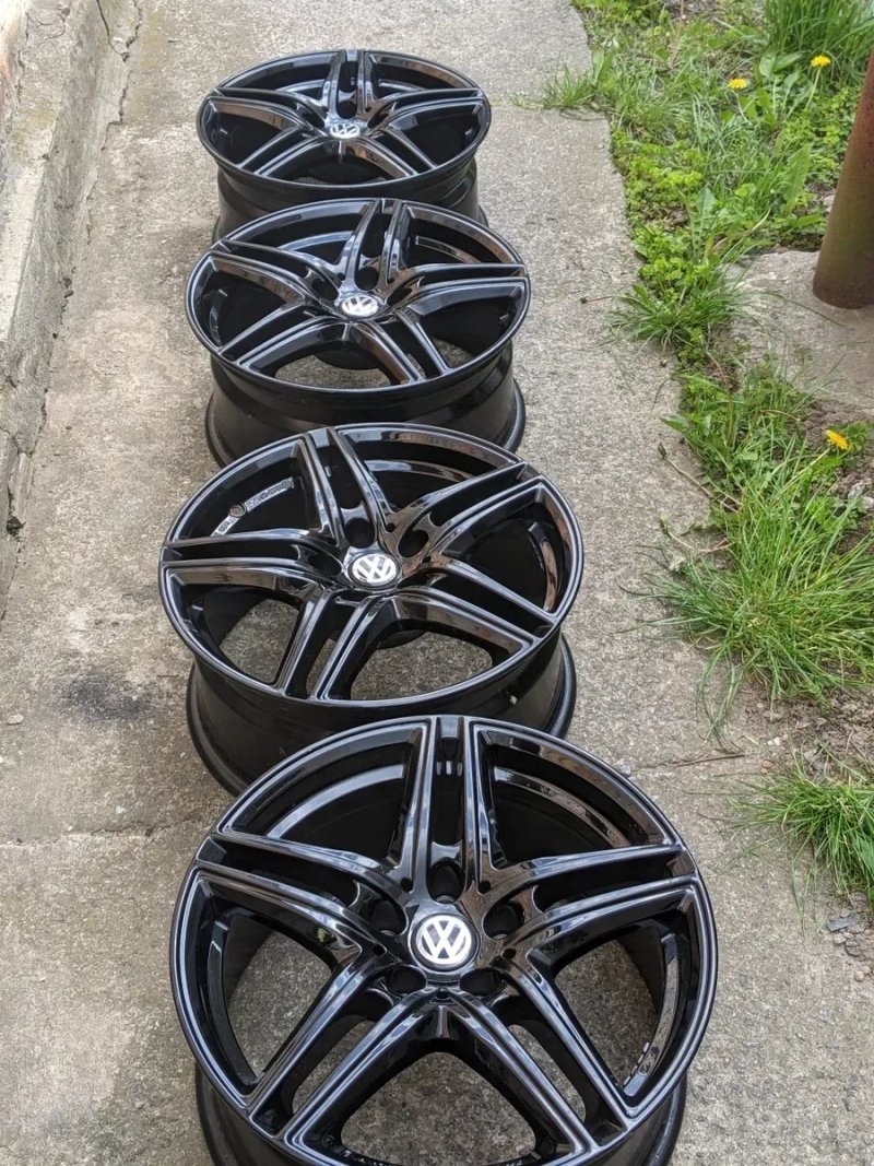 Чорні диски R17 Audi VW Volkswagen Golf 7 Passat B8 Alltrack Tiguan — фото 7