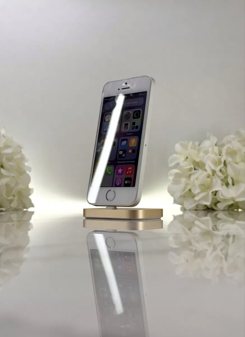 Чудовий iPhone SE 1 64GB Neverlock 89%АКБ Silver (Магазин Гарантія) — фото 3
